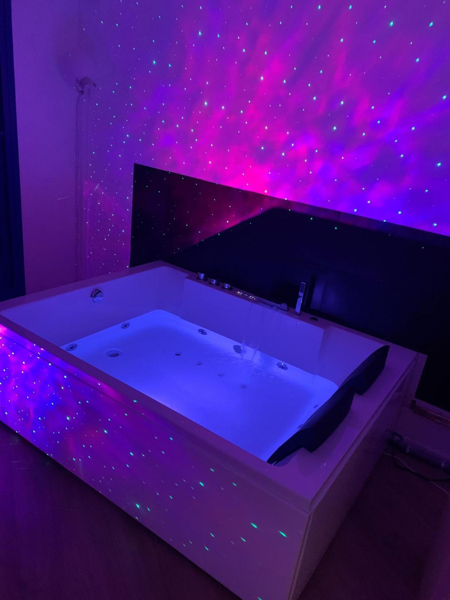 Paris La Defense - Santorin Apartment With Jacuzzi Courbevoie Kültér fotó